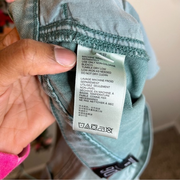 BDG Cora Acidwash Paperbag Jean Shorts OB973734 Size 27 Boho Teal Green Women - Picture 9 of 10